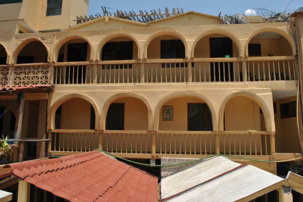 Hotel Capy Puerto Ángel Екстериор снимка