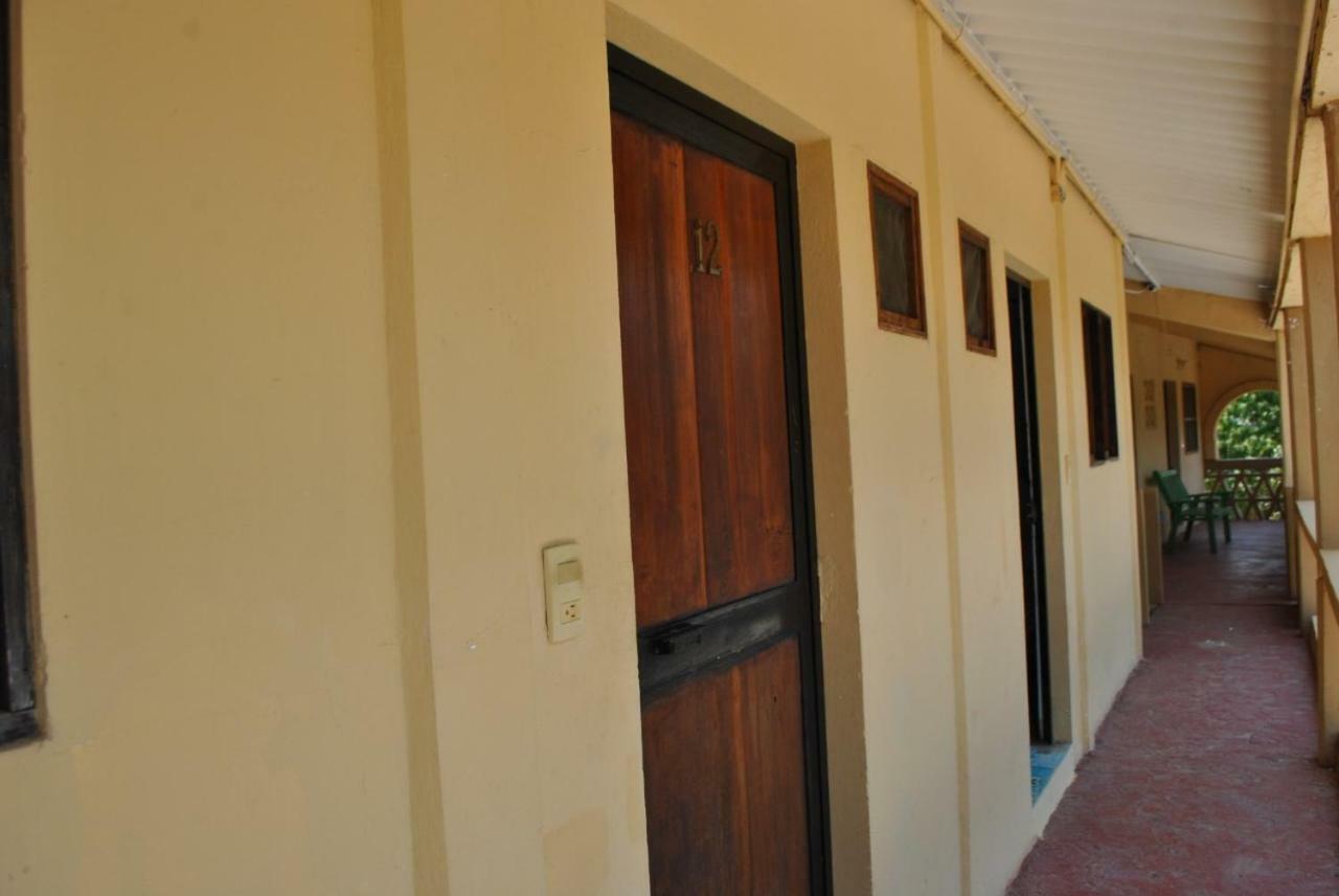 Hotel Capy Puerto Ángel Екстериор снимка